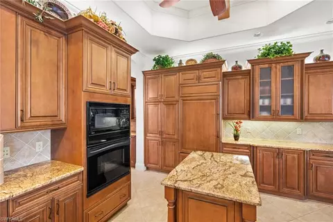 Kitchen - 7833 Classics Dr, Naples, FL 34113 photo 5 of 5