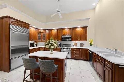 897 Barcarmil Way, Naples, FL 34110 photo 13