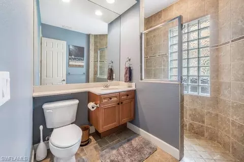 Bath - 328 Steerforth Ct, Naples, FL 34110 photo 3 of 4