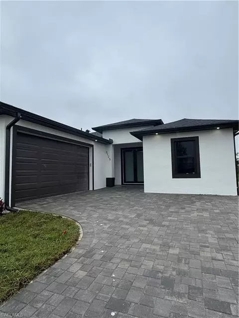 3125 10th St SW, Lehigh Acres, FL 33976
