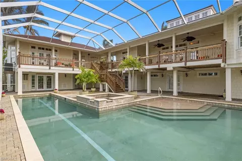 4166 Dingman Dr, Sanibel, FL 33957