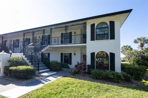 809 Augusta Blvd #4, Naples, FL 34113