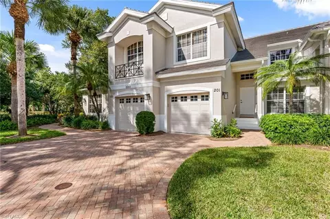 2055 Aberdeen Ln #201, Naples, FL 34109