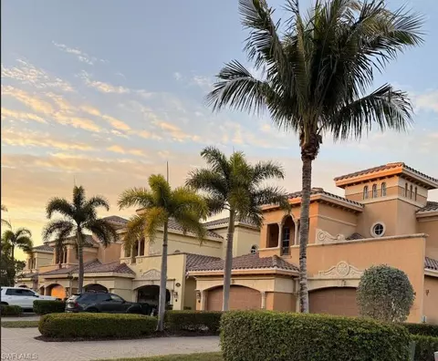 2595 Aviamar Cir #103, Naples, FL 34114