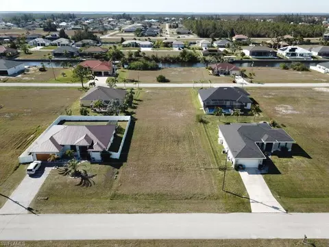 2340 NW 38th Ave, Cape Coral, FL 33993