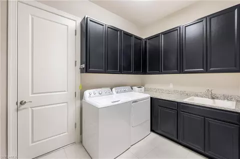 8684 Dilillo Ct, Naples, FL 34119 photo 21