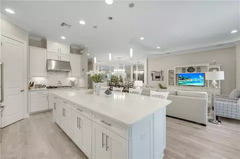 8684 Dilillo Ct, Naples, FL 34119 photo 7