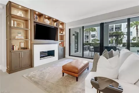 1135 3rd Ave S #216, Naples, FL 34102
