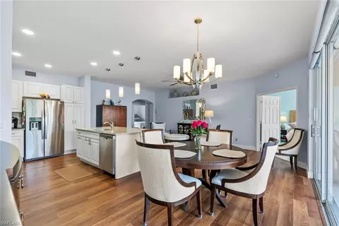 5305 Andover Dr #102, Naples, FL 34110