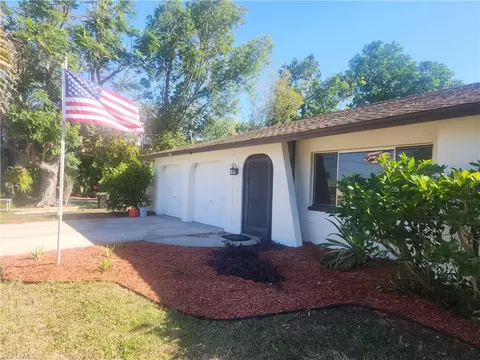 2014 SE 12th St, Cape Coral, FL 33990