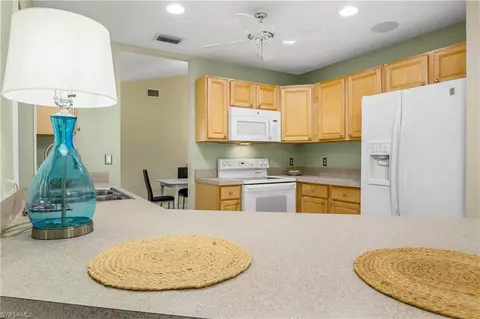 2560 11th Cir, Naples, FL 34103 photo 11