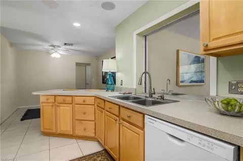 2560 11th Cir, Naples, FL 34103 photo 10