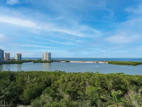 5555 Heron Point Dr #902, Naples, FL 34108