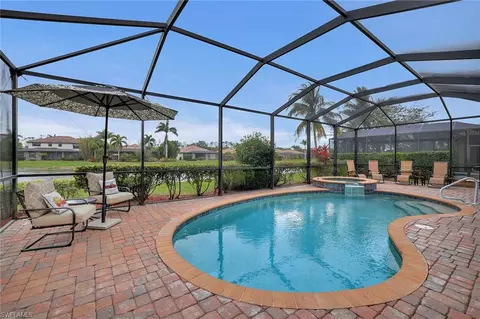 3824 Ruby Way, Naples, FL 34114
