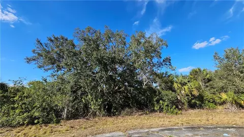 811 Opal Ct, Labelle, FL 33935 photo 11