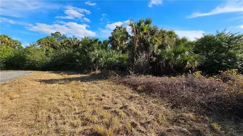 811 Opal Ct, Labelle, FL 33935 photo 13
