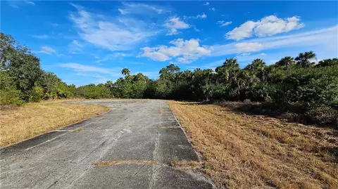 811 Opal Ct, Labelle, FL 33935 photo 15