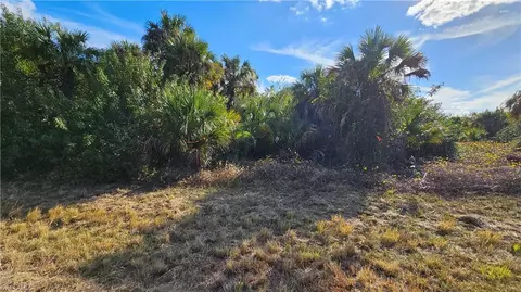 811 Opal Ct, Labelle, FL 33935 photo 7