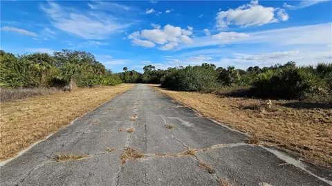 811 Opal Ct, Labelle, FL 33935 photo 21