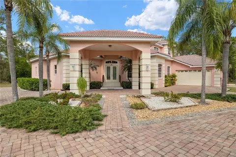 4671 5th Ave NW, Naples, FL 34119