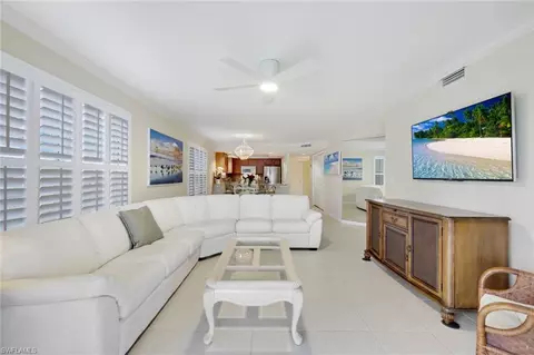 6640 Ilex Cir #7H, Naples, FL 34109
