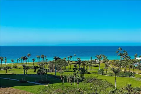 4151 Gulf Shore Blvd N #705, Naples, FL 34103