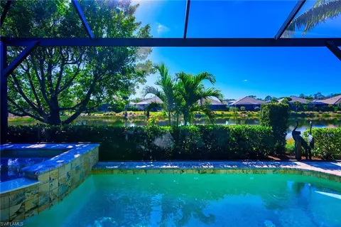 7019 Dominica Dr, Naples, FL 34113