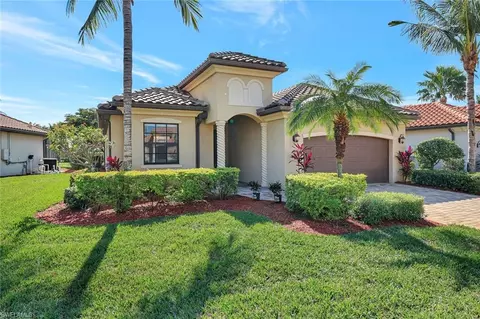 9272 Veneto Pl #6, Naples, FL 34113