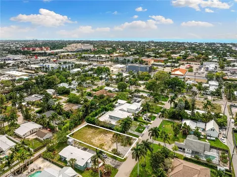 1084 Broad Ave N, Naples, FL 34102 photo 15