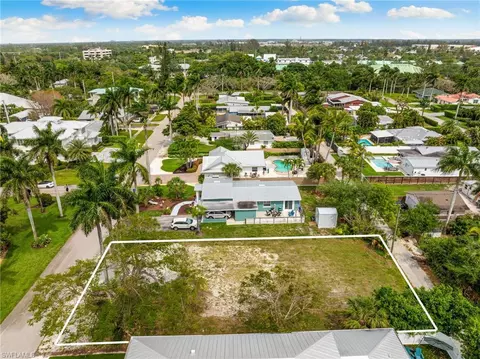 1084 Broad Ave N, Naples, FL 34102 photo 12