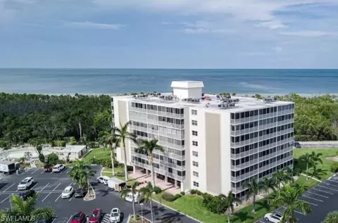 3 Bluebill Ave #609, Naples, FL 34108