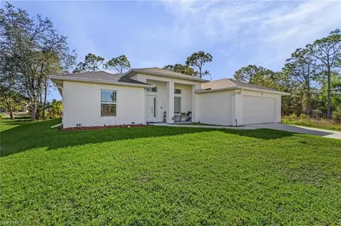 3607 38th St SW, Lehigh Acres, FL 33976