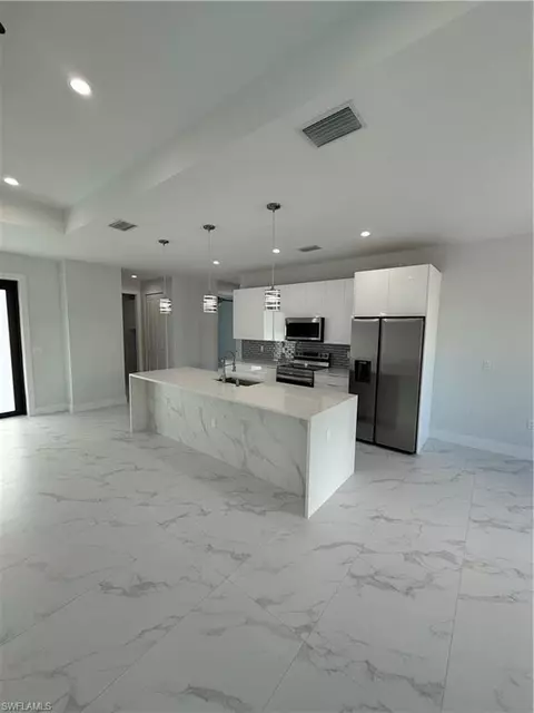 4035 58th Ave NE, Naples, FL 34120 photo 9