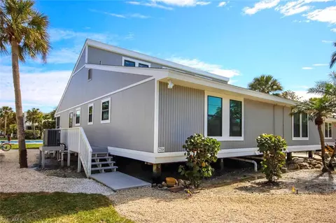 738 Donax St, Sanibel, FL 33957