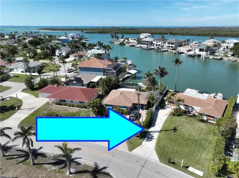 View/Area - 138 Capri Blvd, Naples, FL 34113 photo 3 of 8