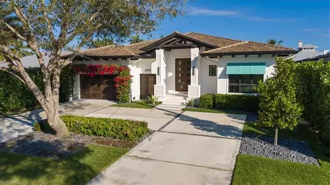 Exterior - 1493 Pelican Ave, Naples, FL 34102 photo 5 of 7