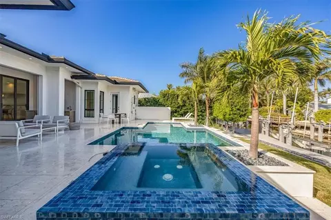 Exterior - 1493 Pelican Ave, Naples, FL 34102 photo 2 of 7