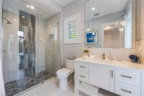 Bath - 1493 Pelican Ave, Naples, FL 34102 photo 5 of 7