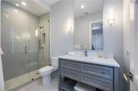 Bath - 1493 Pelican Ave, Naples, FL 34102 photo 6 of 7