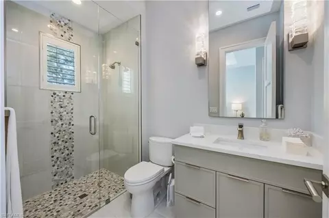 Bath - 1493 Pelican Ave, Naples, FL 34102 photo 4 of 7