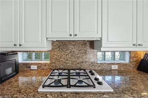 Kitchen - 376 Mallory Ct, Naples, FL 34110 photo 3 of 5