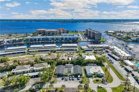 4225 SE 19th Ave #A-D, Cape Coral, FL 33904