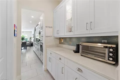 Kitchen - 3272 Pilot Cir, Naples, FL 34120 photo 5 of 5