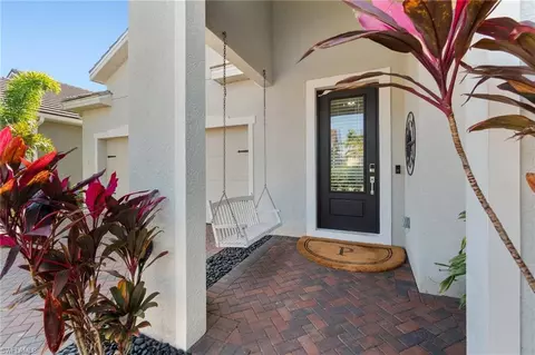 Exterior - 3272 Pilot Cir, Naples, FL 34120 photo 5 of 9