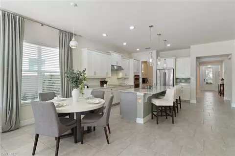 Dining - 3272 Pilot Cir, Naples, FL 34120 photo 2 of 2
