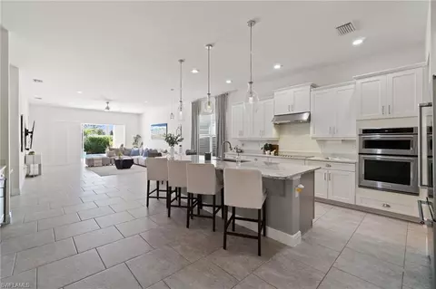 Kitchen - 3272 Pilot Cir, Naples, FL 34120 photo 2 of 5