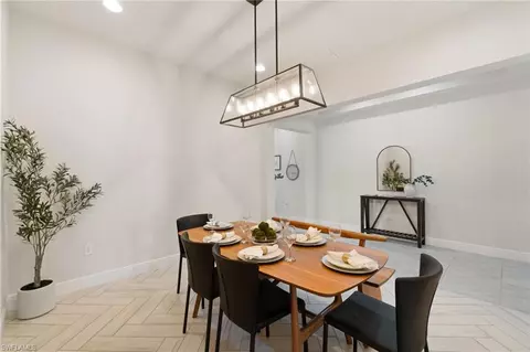 Dining - 3272 Pilot Cir, Naples, FL 34120 photo 1 of 2