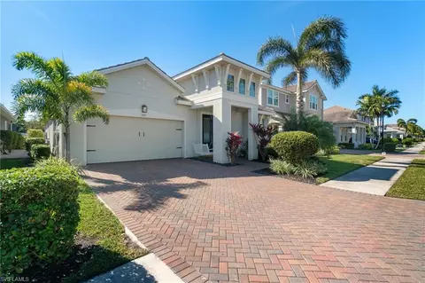 Exterior - 3272 Pilot Cir, Naples, FL 34120 photo 4 of 9