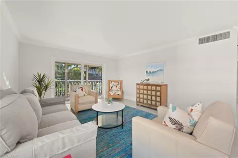 666 3rd St S #104, Naples, FL 34102 photo 6