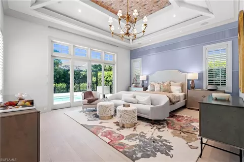 565 Anchor Rode Dr, Naples, FL 34103